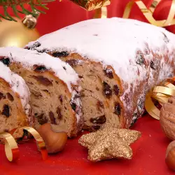 Stollen with lemons