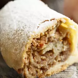 Apple Cake Roll with Eggs