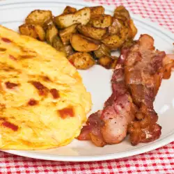 Omelet with Mushrooms and Ham