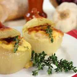 Stuffed Onions with parsley
