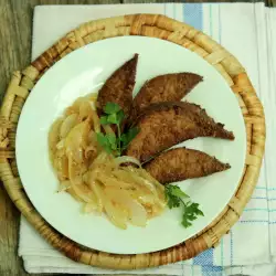 Pan-Fried Lamb Liver with Onions