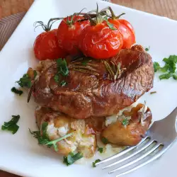 Oven-Baked Beef with Tomatoes