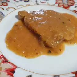 Pork Chops with Sauce and Wine