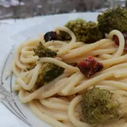 Pasta with Broccoli and Cream Cheese