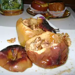Stuffed Apples with Walnuts