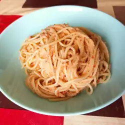 Spaghetti with Tomato Sauce and Parmesan