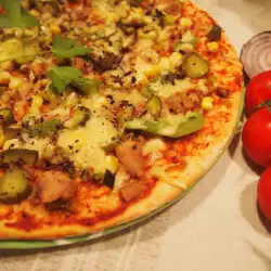 Tuna Pizza with Olive Oil