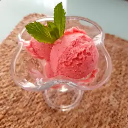 Fruit Ice Cream with strawberries