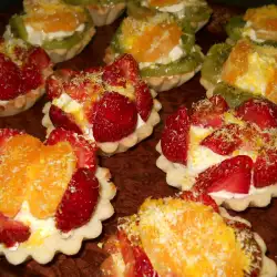 Tartlet with fruits