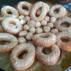 Yeast-Free Donuts with Flour