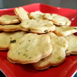 Crackers with savory
