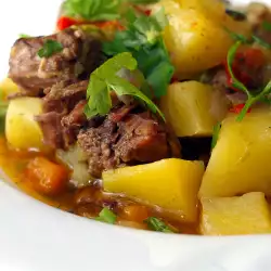Potatoes with Meat and Carrots