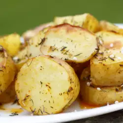 Vegan Potatoes with Thyme