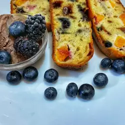 Banana Cake with Blueberries