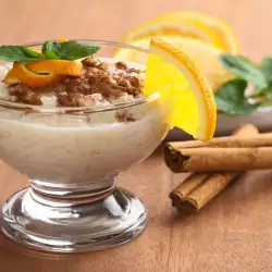 Milk Cream with Walnuts