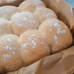 Small Buns with flour