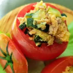 Stuffed Tomatoes with Zucchini and Tuna