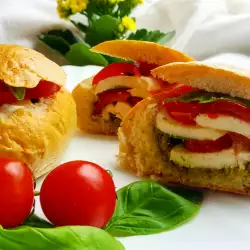 Pesto sandwich with Mozzarella