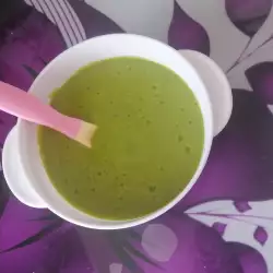 Pea Puree for a Happy Baby