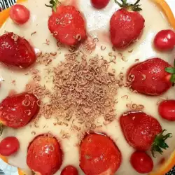 Strawberry Biscuit Cake with Homemade Cream