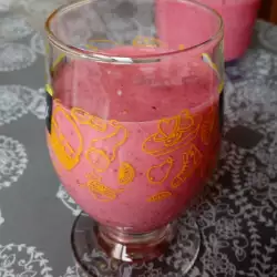 Strawberry Shake with Milk