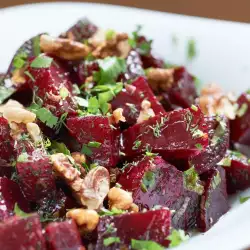 Beetroots with Walnuts