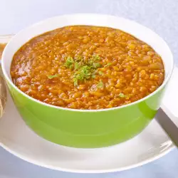 Soup of Red Lentils with Bulgur