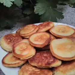 Bulgarian Fritters with flour