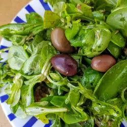 Spinach Salad with Arugula