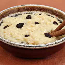 Milk Rice with raisins
