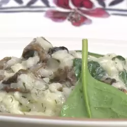 Delicate Risotto with Spinach and Mushroom