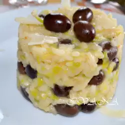 Risotto with Olives and Leeks