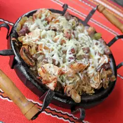 Chicken Clay Dish with Bacon and Mushrooms