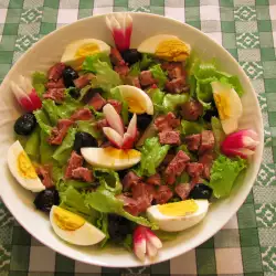 Lettuce Salad with Fish