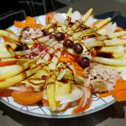 White Asparagus, Tuna and Pomegranate Salad