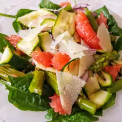 Salad with Asparagus