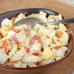 Potato Salad with Eggs and Carrots
