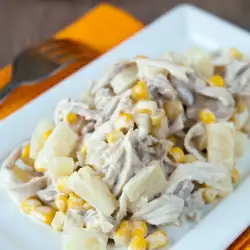 Salad with Corn and Chicken