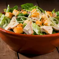 Lettuce Salad with Chicken Fillet