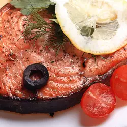 Salmon with Marinated Tomatoes
