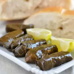 Sarma with Meat and Olives