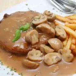 Mushroom Sauce with Mushroom Broth