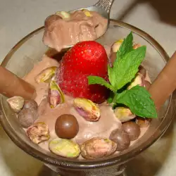 Sugar-Free Ice Cream with Chocolate