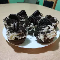 Chocolate Muffins with Powdered Sugar