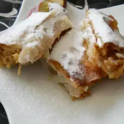 Filo Pastry Strudel with Apples