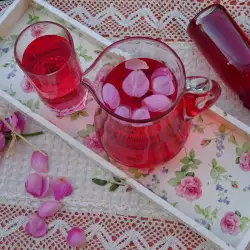 Rose Syrup According to an Authentic Recipe