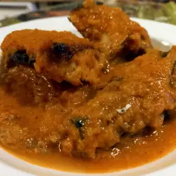 Mackerel in Tomato Sauce with Onions