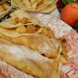 French Pancakes Stuffed with Caramelized Apples