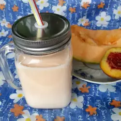 Milk Smoothie with Peaches