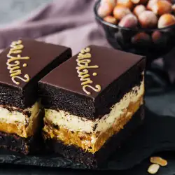 Premium Snickers Chocolate Cake